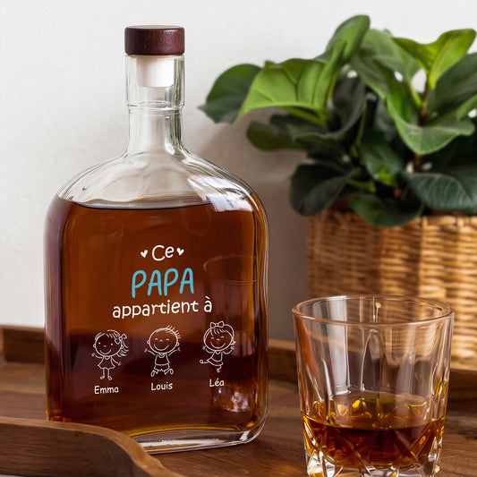 1617AFR2 mamie maman papy papa appartient a ses petits enfants bouteille whisky personnalisee 1617aitp8b