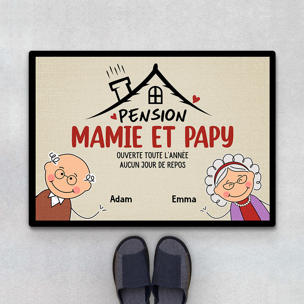 Pension De Mamie Et Papy - Cadeau Personnalisé | Paillasson Pour Famille