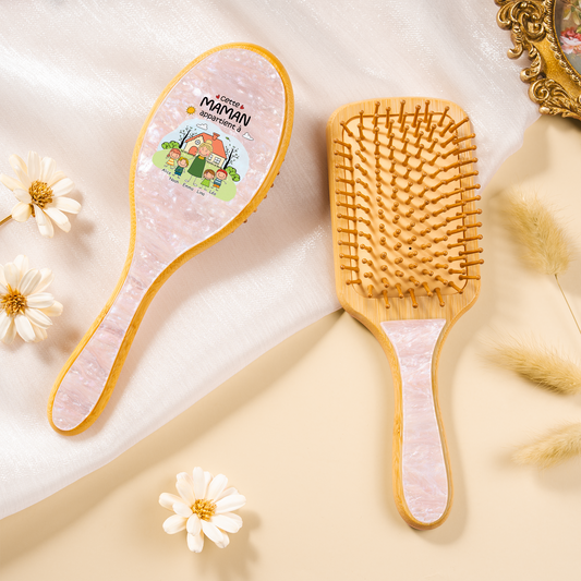 2361AFR2 brosse a cheveux personnalisee en bambou imprimee uv maman mamie appartient a 2361aq