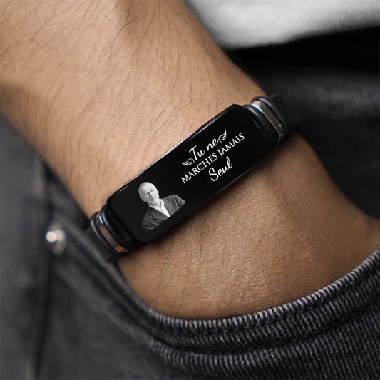 4289JFR2 bracelet personnalise tu ne marches jamais seule photo 4289j5t5a_019cc828 9f25 46bb bb81 f9ba46684806
