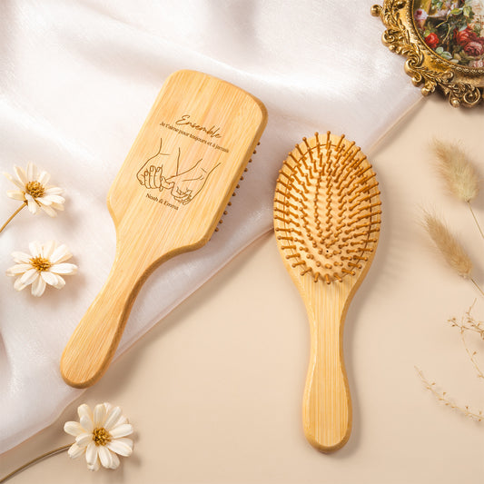 5150QFR2 couple de notre premier baiser brosse a cheveux personnalisee en bambou 5150qtqng