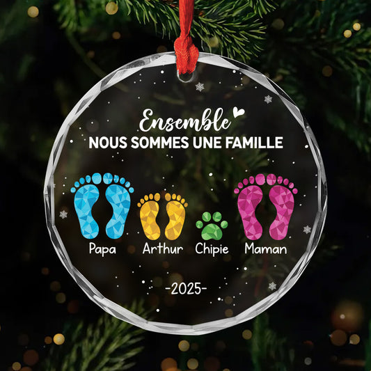 6243OFR1 ornement en verre personnalise ce noel nous formons une famille 6243o8qqi