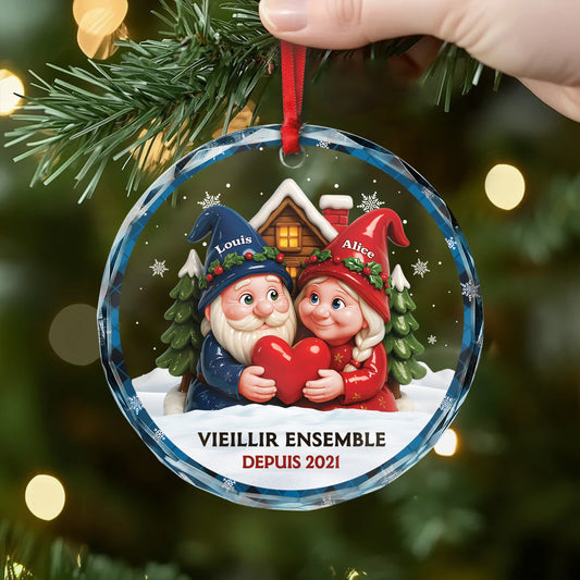 6478OFR2 ornement noel en verre personnalise couple vieillir ensemble avec coeur 6478o3m0g_046ebdd1 9ac1 4670 88f6 f1a1a1cb67cb