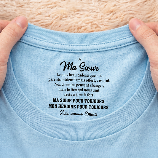 9255AFR2 cadeau frere et soeur_ tee shirt personnalise texte a l_interieur du col de couleur claire 9255aacfpb