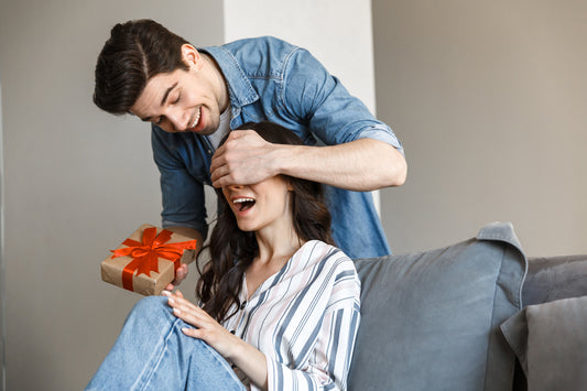 Top des idées de cadeaux symboliques pour couple