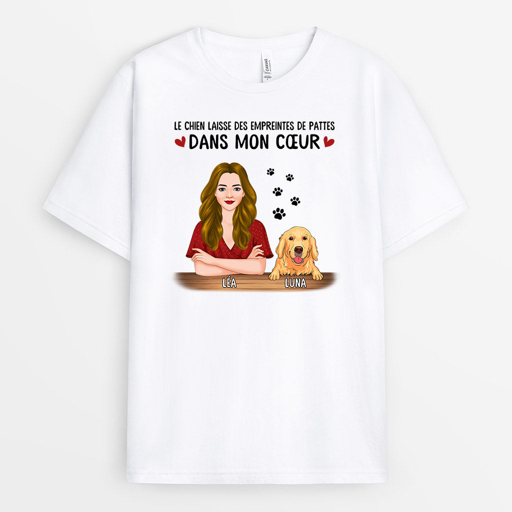Les Chiens Laissent des Empreintes de Pattes dans Mon Cœur - Cadeau Personnalisé | T-shirt pour Amoureux des Chiens