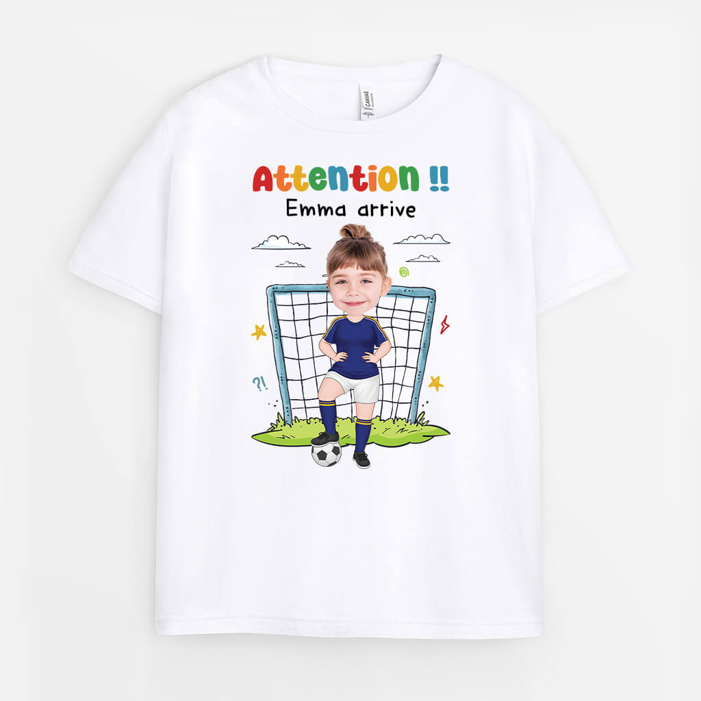 Attention, Adam Arrive - Cadeau Personnalisé | T-shirt Pour Enfant