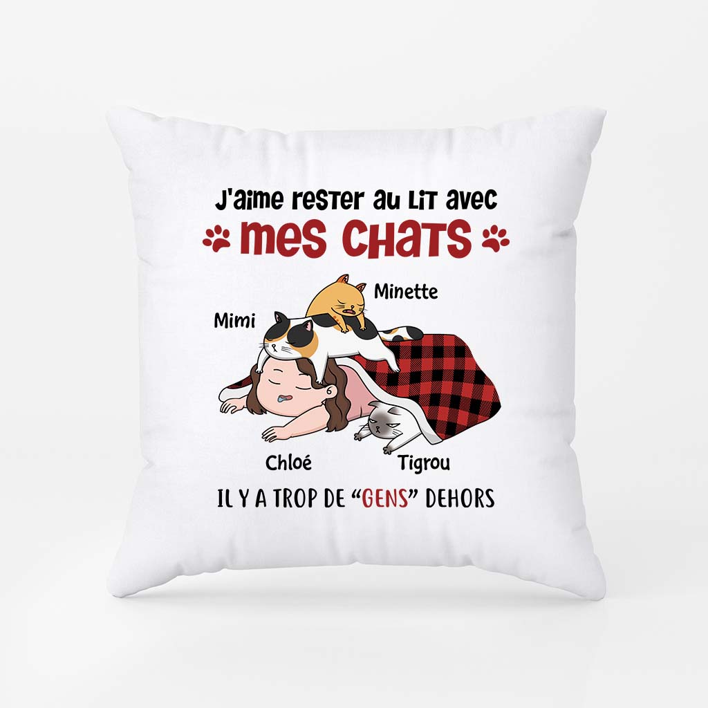 J'aime Rester Au Lit Avec Mes Chats - Cadeau Personnalisé | Coussin Pour Amoureux Des Animaux