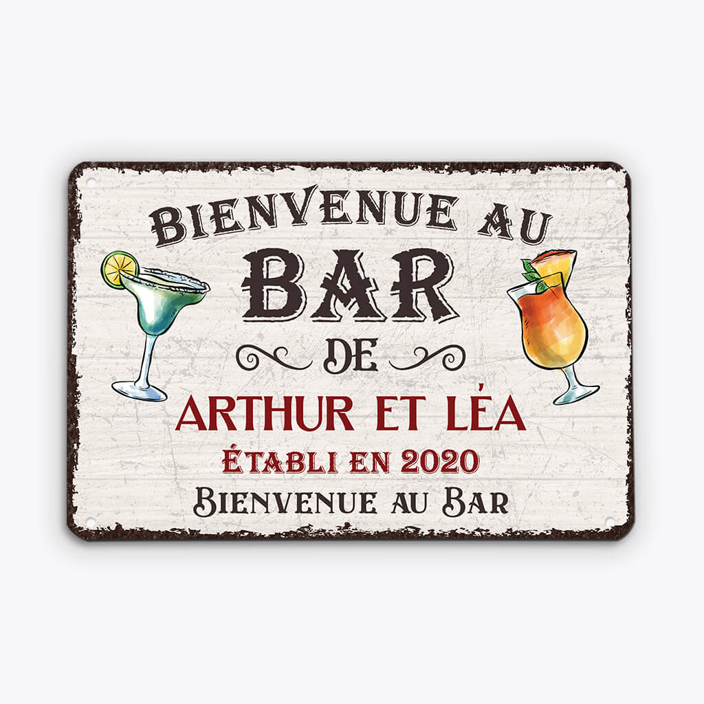 Bienvenue Au Bar, Personne Ne Sort Sobre - Cadeau Personnalisé | Plaque De Porte Personnalisée