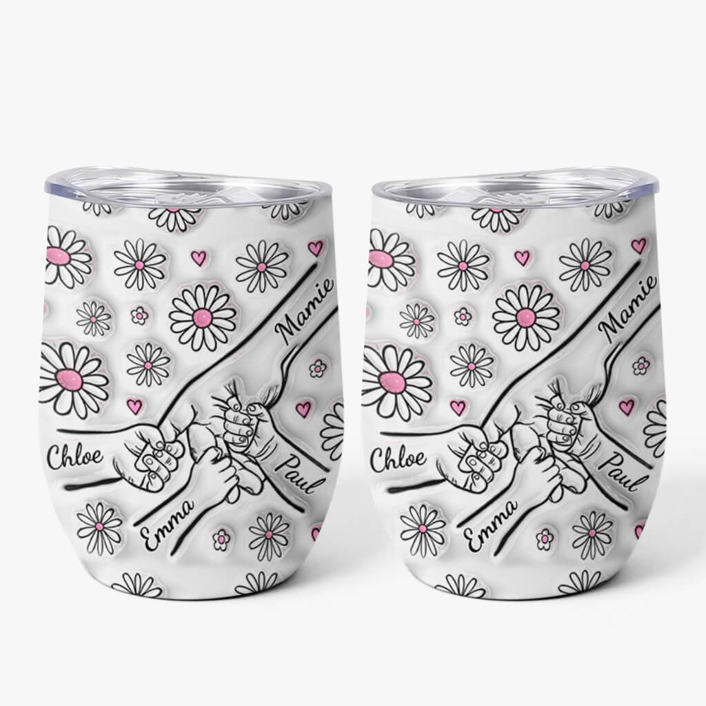 Mamie Tenant Les Mains Avec Fleurs Roses 3D - Cadeau Personnalisé | Verre À Vin Isotherme Avec Couvercle