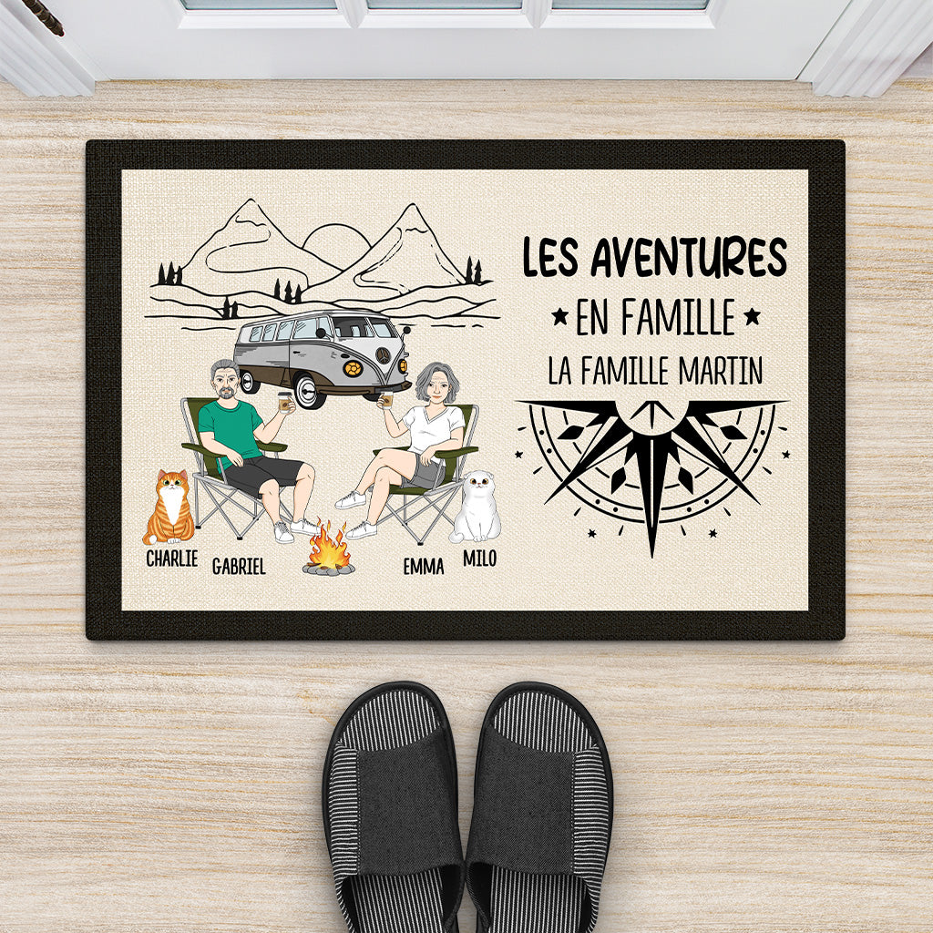 4016DFR2 paillasson personnalise couple avec chat aventures en famille 4016d8l8d_55369fb5 af6c 452a a227 f618bf3d90c8