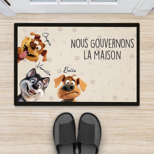 4223DFR2 paillasson chien personnalise nous gouvernons la maison design cartoon 4223d8t5c