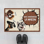 4264DFR1 paillasson chien personnalise nous gouvernons la maison mur en brique 4264dtd5c
