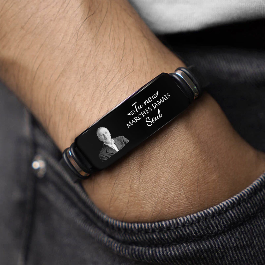 4289JFR2 bracelet personnalise tu ne marches jamais seule photo 4289j5t5a_019cc828 9f25 46bb bb81 f9ba46684806