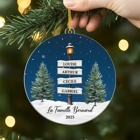 5381OFR2 ornement acrylique personnalise avec prenom lampadaire noel de famille 5381otuzi