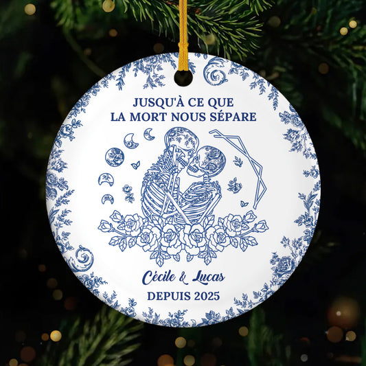 5739OFR1 ornement ceramique personnalise de noel jusqua ce que la mort nous separe style toile bleue 5739o6ung