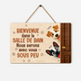 7735QFR1 plaque en bois personnalisee a suspendre avec chien bienvenue dans la salle de bain 7735qtrac