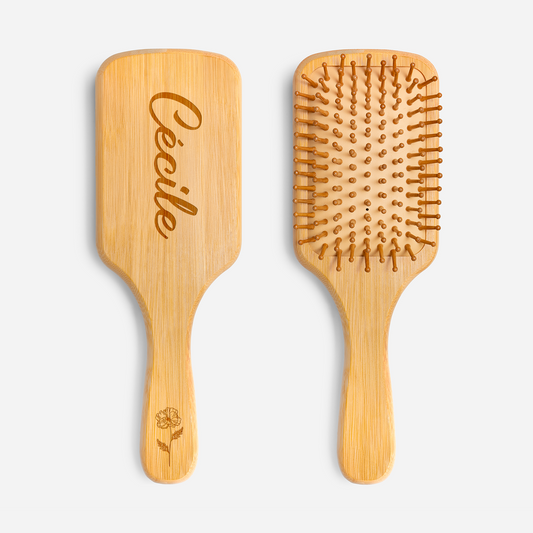 8125AFR1 cadeau pour femme prenom et fleur brosse cheveux personnalisable en bambou gravee 8125aq6fa