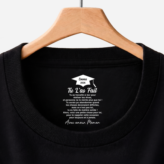 8938AFR1 tee shirt personnalise fille fils avec texte a l_interieur du col noir cadeau felicitation diplome_ 8938aa8haa