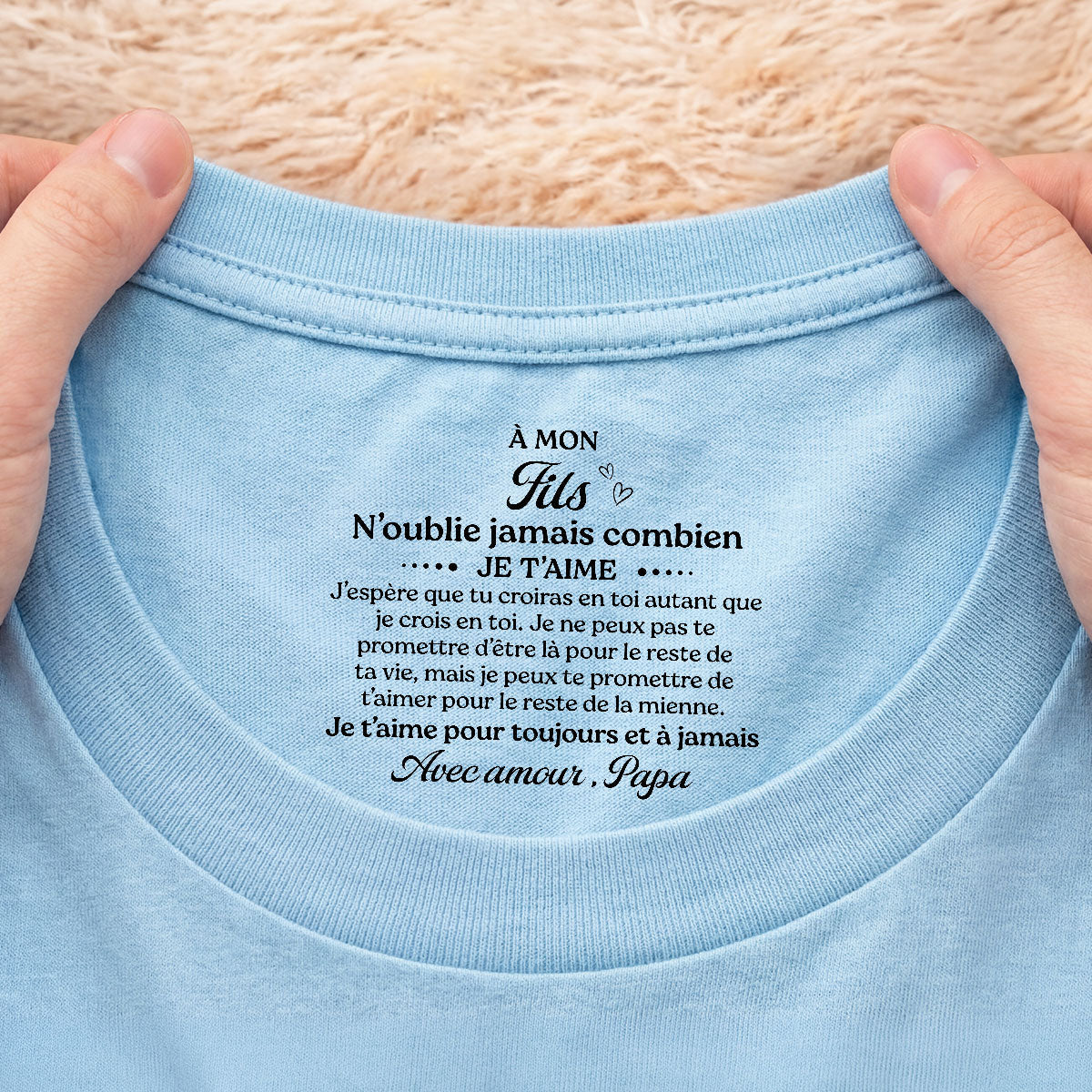 8952AFR2 cadeau femmehomme je crois en toi tee shirt personnalise fils et fille avec texte a l_interieur du col blanc 8952aa6rla