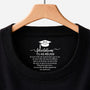 8964AFR1 cadeau pour diplome universitaire_ tee shirt personnalise noir avec texte a l_interieur du col 8964aaavls_1