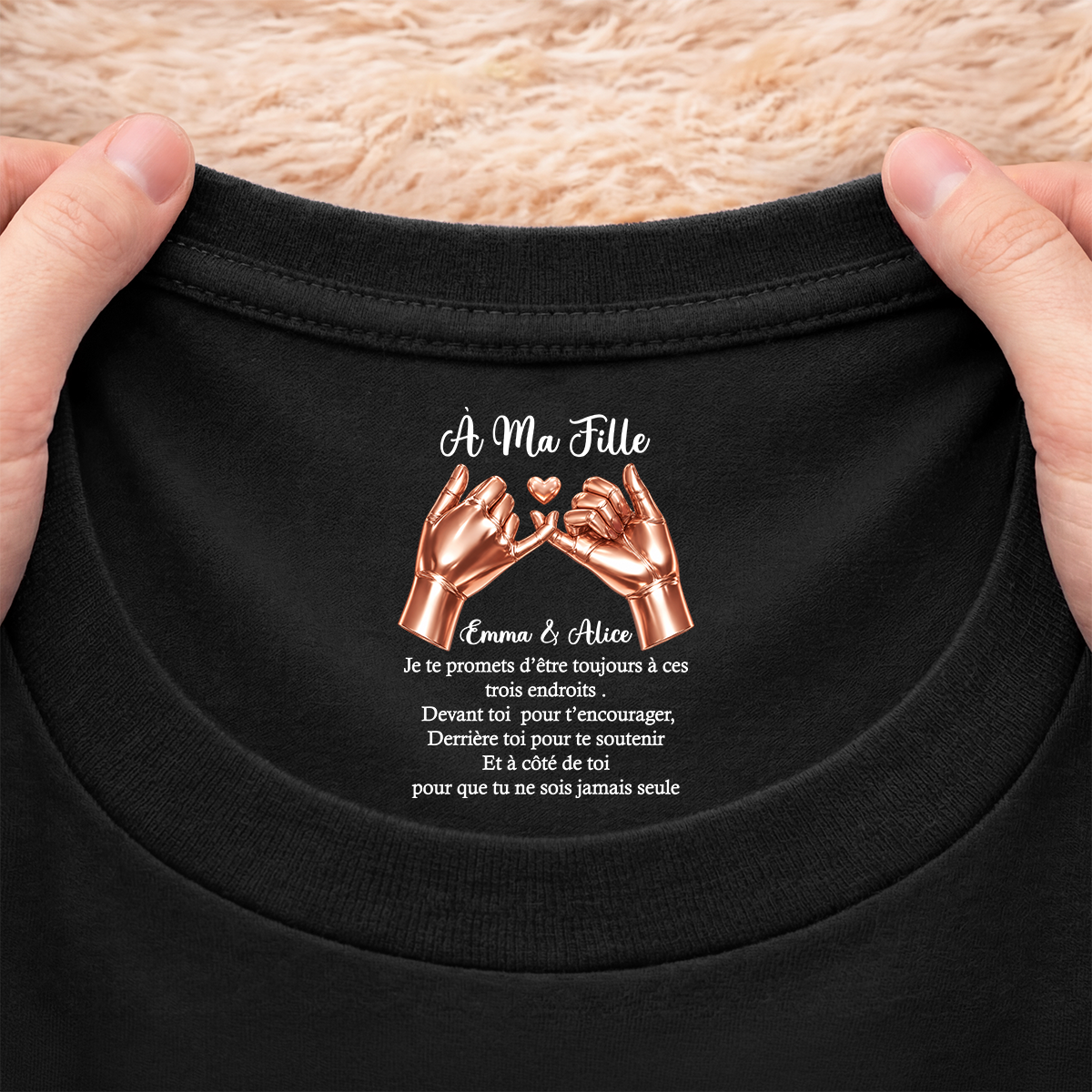 9067AFR2 je te promets tee shirt personnalise meilleure amie et soeur avec texte a l_interieur du col noir 9067aa6epa